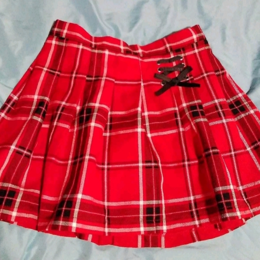 Size 10/12 Adorable Red  Plaid Pleated Skirt
